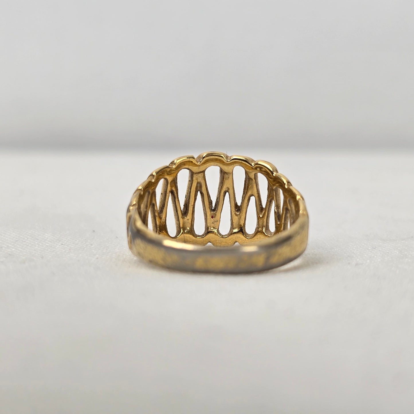 Vintage Gold Tone Ring 8.5