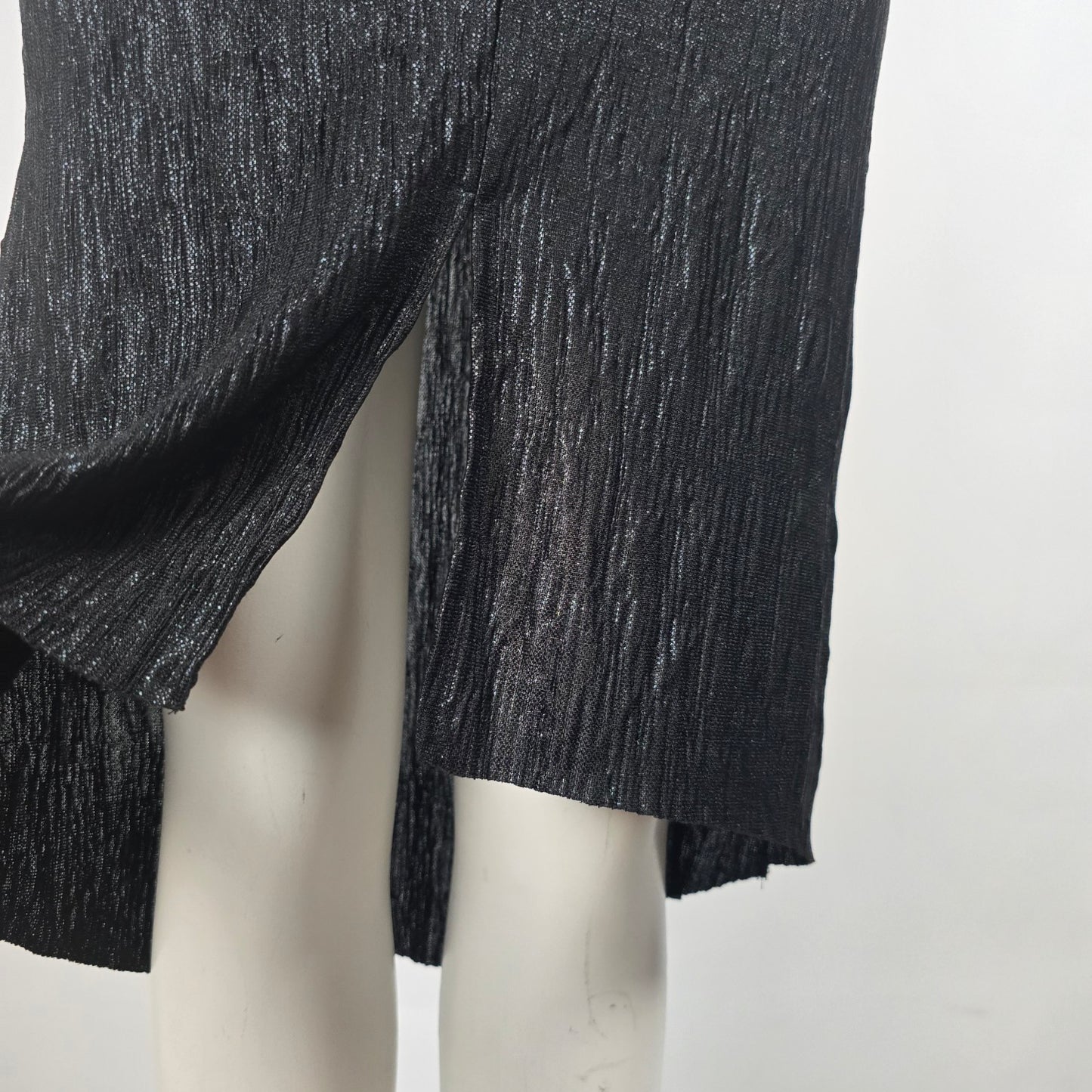 ASTR The Label Black V Neck Midi Dress Size S