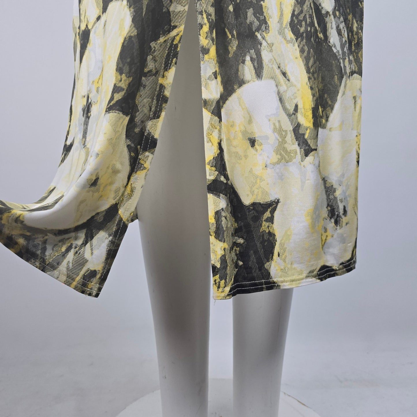Linda Lundstrom Yellow & Black Deep V Midi Dress Size S