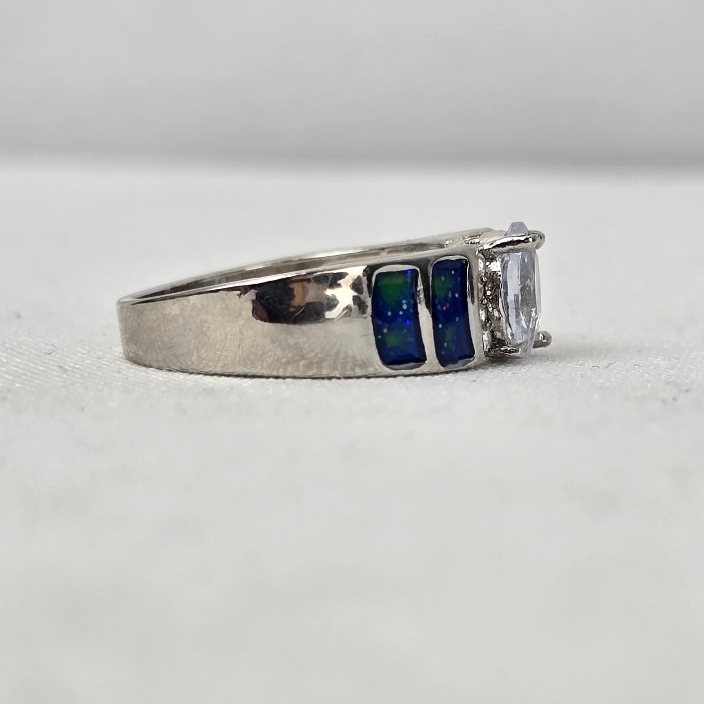 Silver Tone Blue Stone Ring Size 8