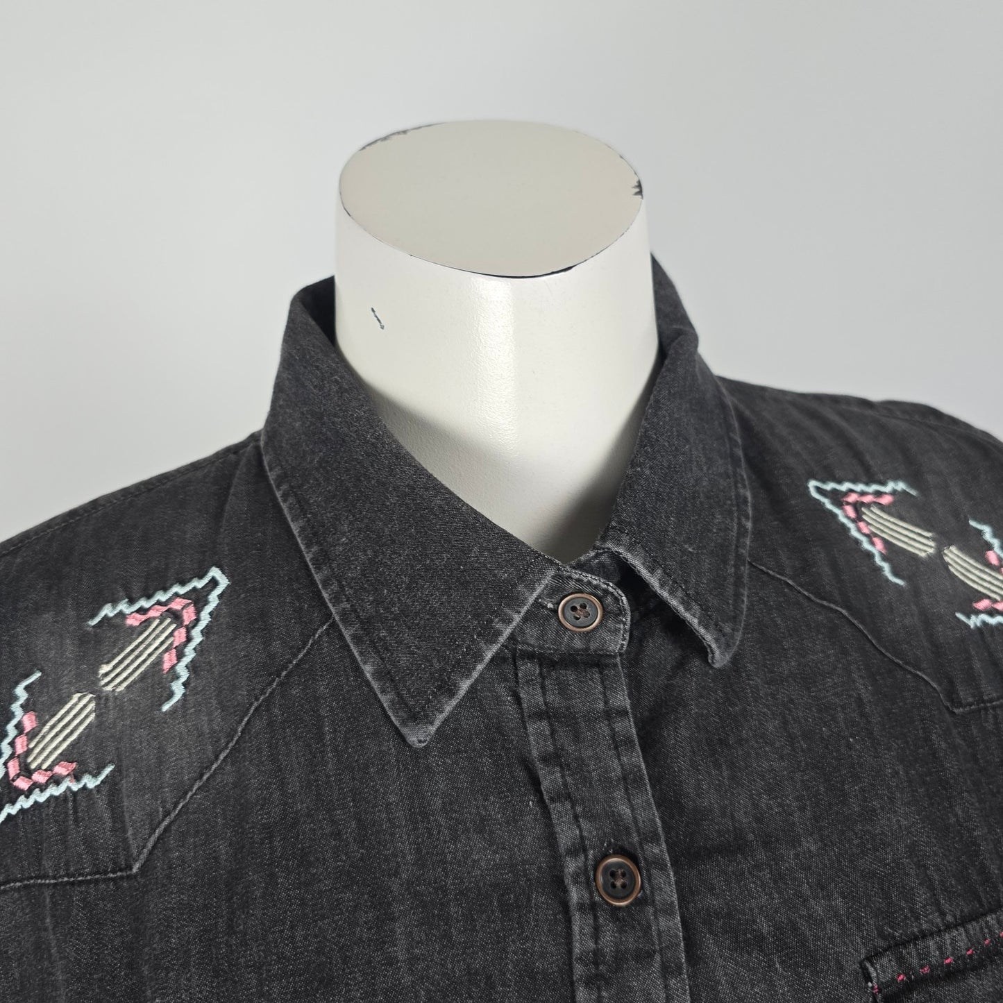 Sherrry Cervi Black Cotton Denim Embroidered Back Button Up Top Size L