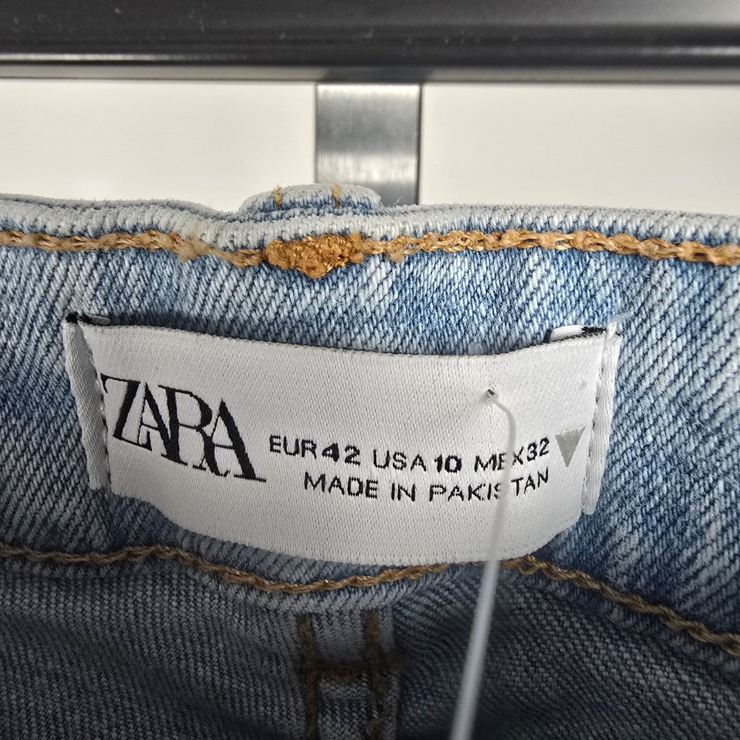 Zara Light Wash Cropped Flare Leg Jeans Size 10