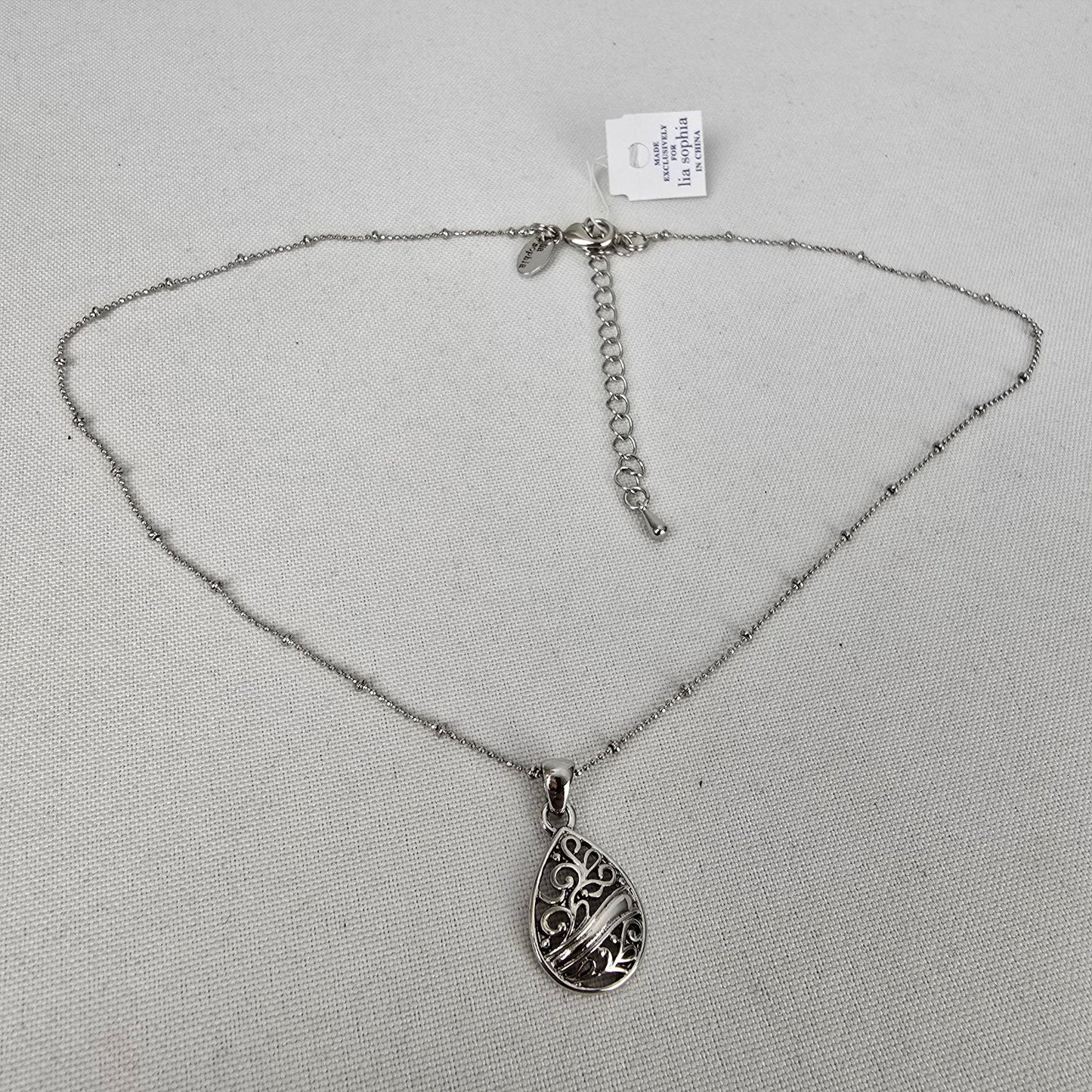 Lia Sophia Silver Tone Pendant Delicate Chain Necklace