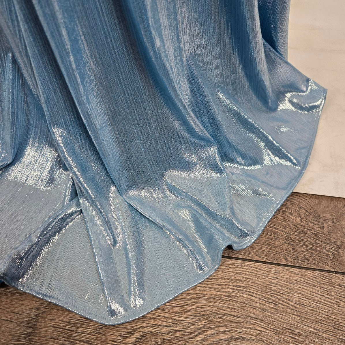 Monsini Blue Metallic High Slit Eventwear Gown Size 2 Style 31942