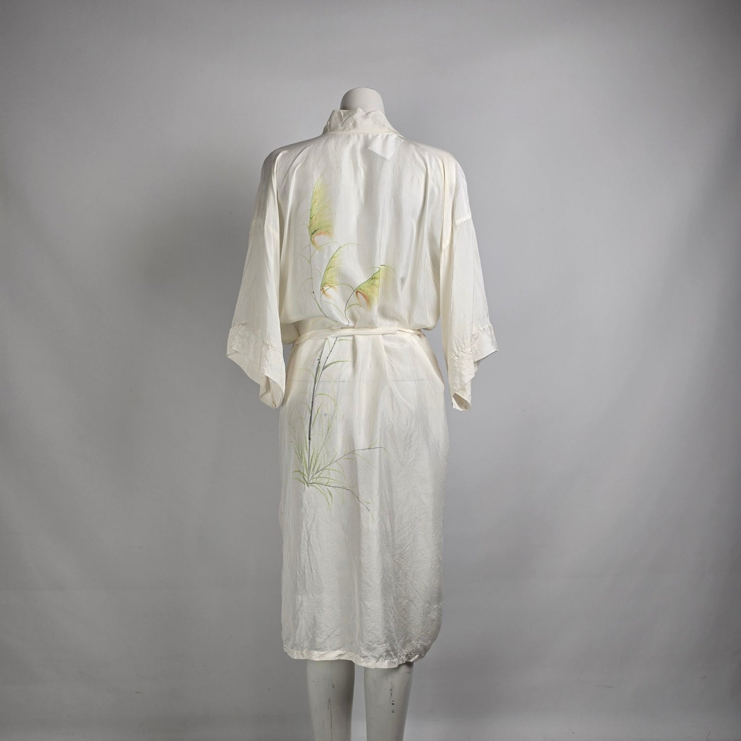 Vintage White Silk Hand Painted Robe Size L