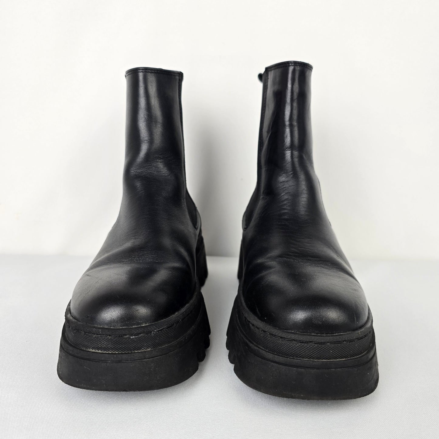 Simons Black Leather Lug Sole Chelsea Boots Size 8