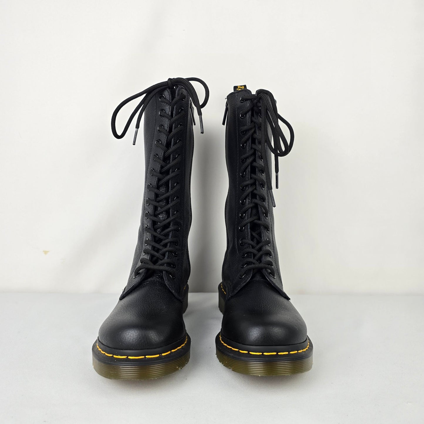 Dr. Martens 1B99 Black Leather Mid Calf Lace Up Boots Size 8