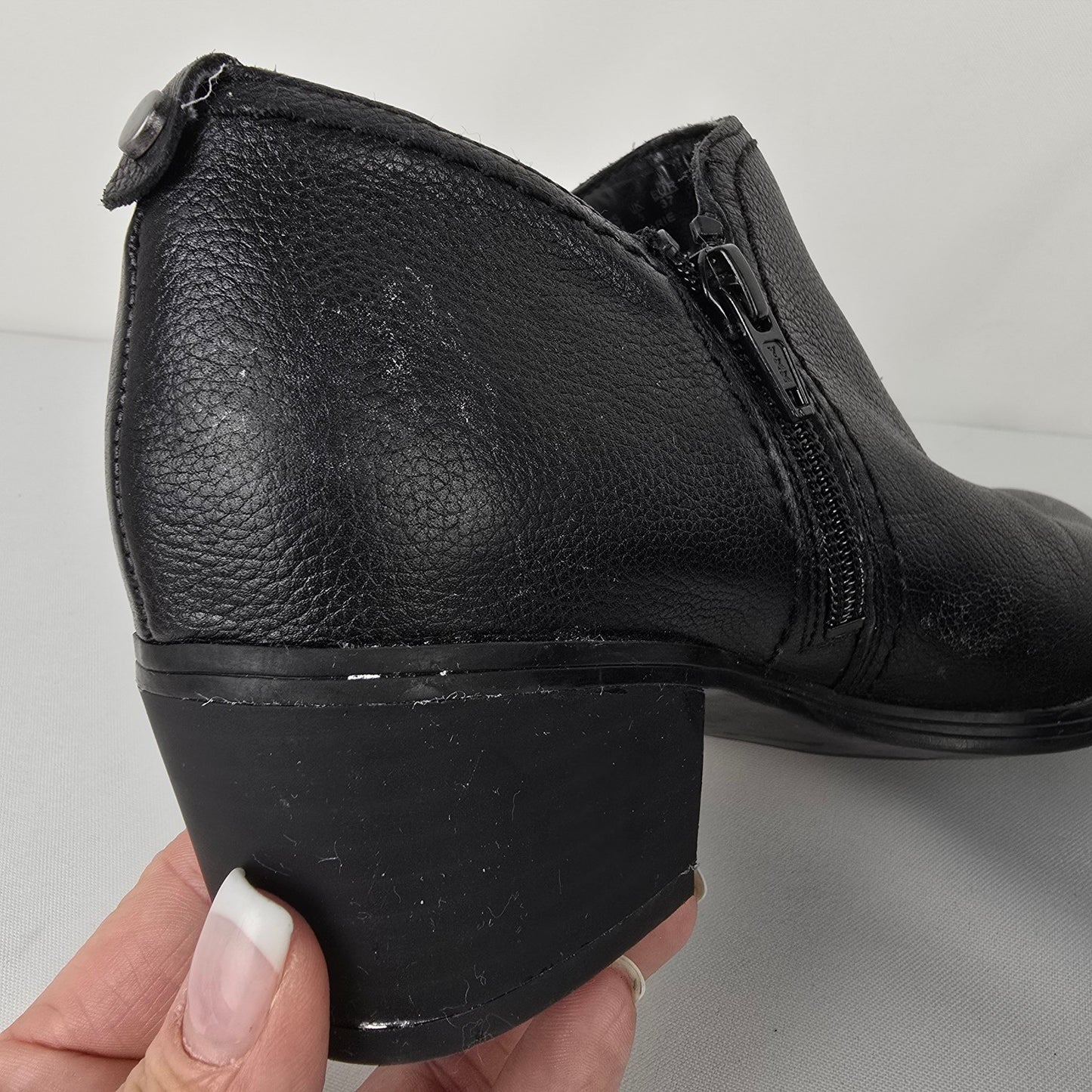 Naturalizer Zarie Black Leather Ankle Boots Size 7