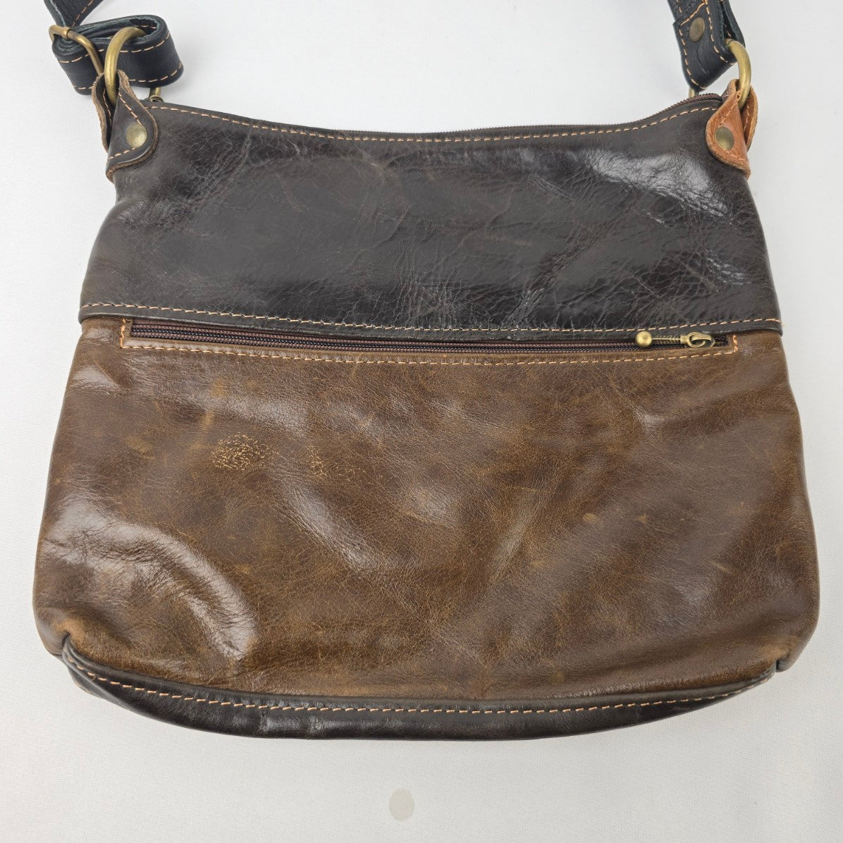 Argentina Brown Embossed Leather Crossbody Purse