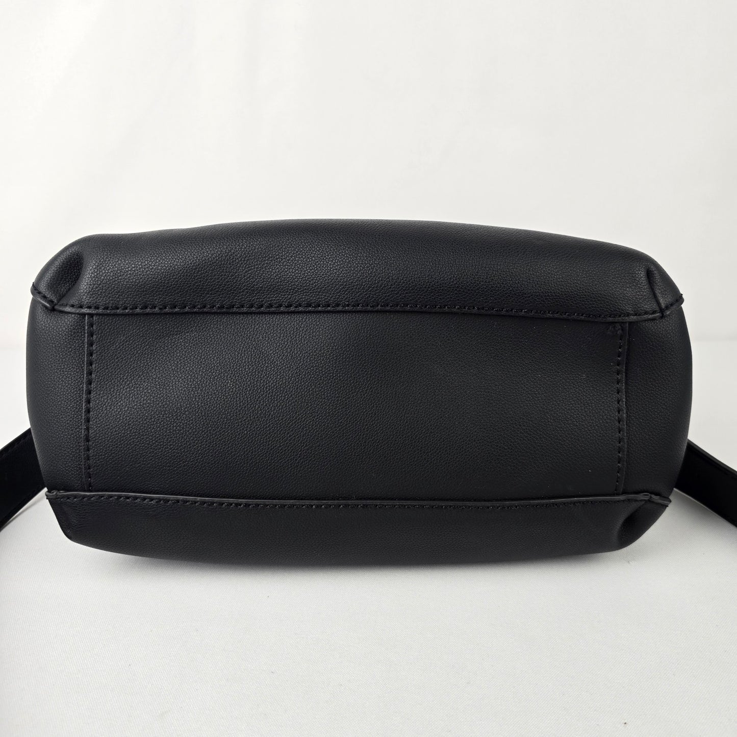 Guess Black Vegan Leather Satchel Purse