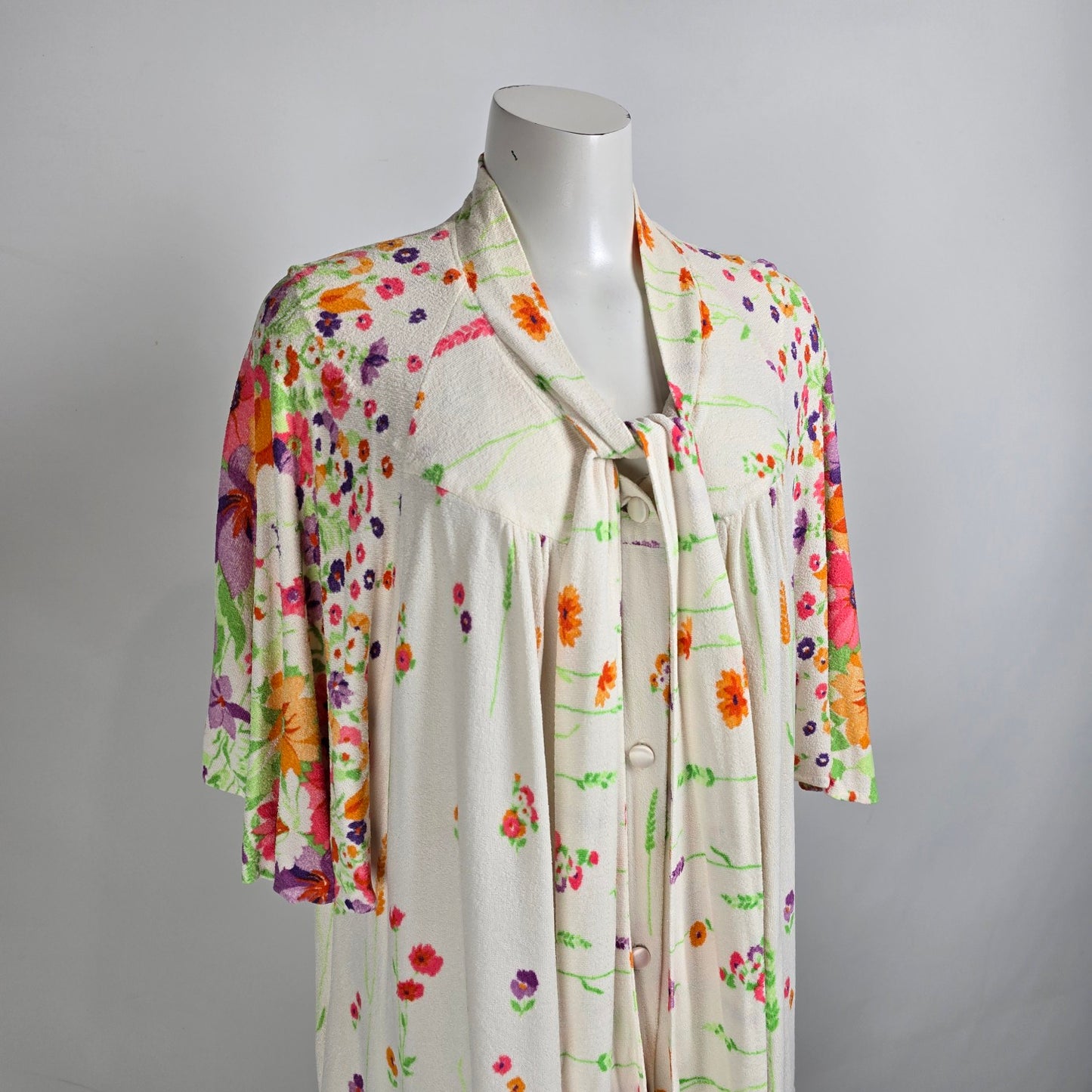 Vintage Pennington's Floral Print Button Up House Dress Night Gown Size XL