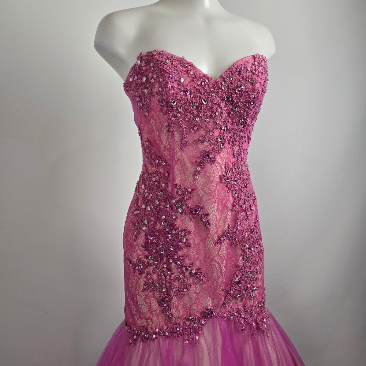 Blush Prom Pink Beaded Floral Lace Mermaid Tulle Grad Gown Size 6