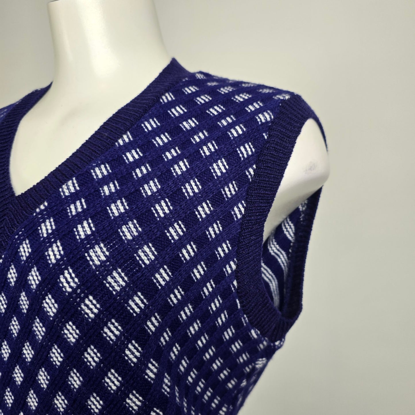 Vintage Blue Knit Sweater Vest Size M