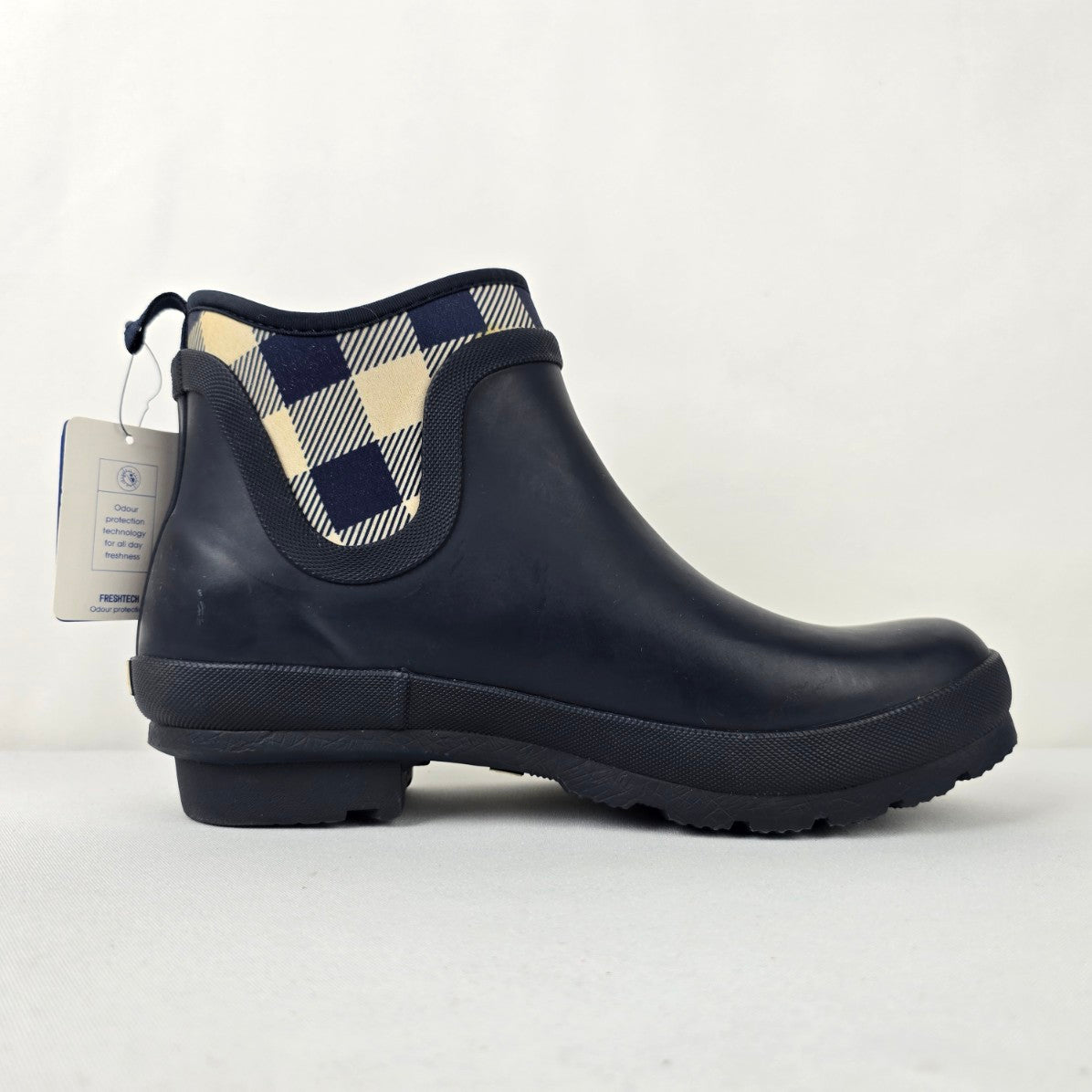 Wind River Blue Plaid Rubber Ankle Boots Size 10