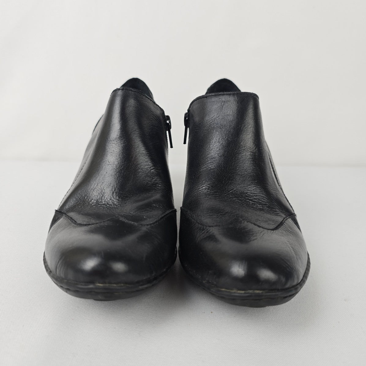 Born Black Leather Heeled Bootie Size 8