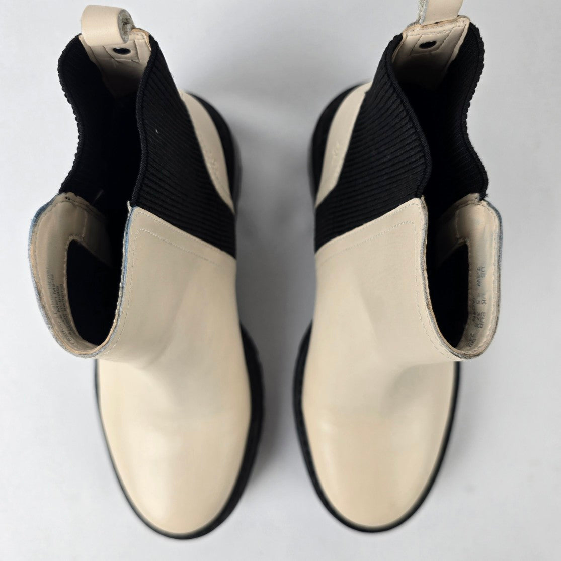 Naturalizer White Leather Lug Ankle Boot Size