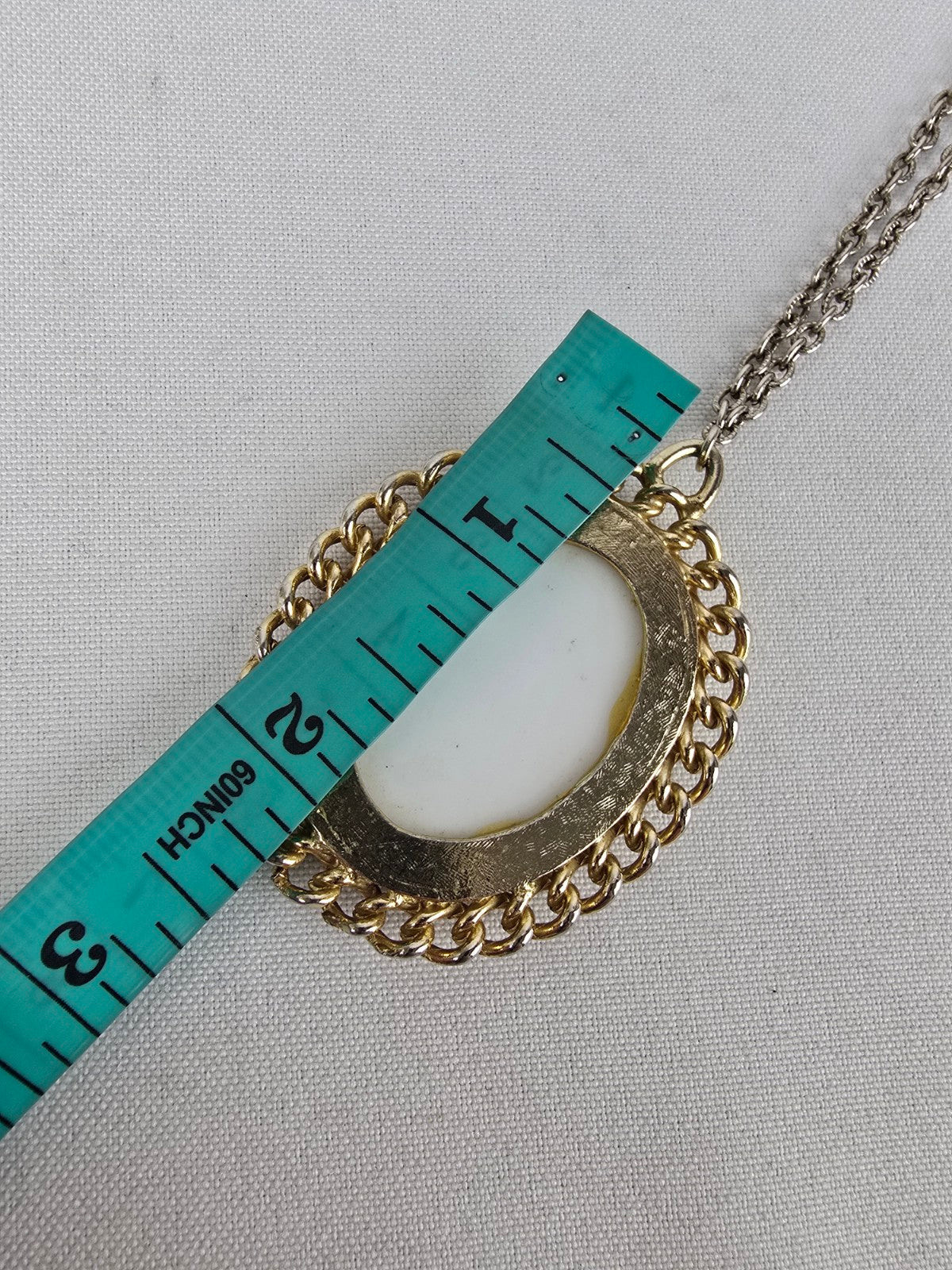 Vintage Porcelain Romantic Couple Cameo Gold Tone Pendant Necklace