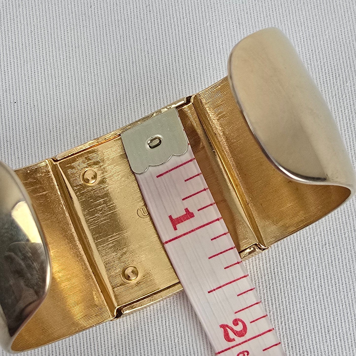Vintage Avon Gold Tone Cuff Bracelet Wide Chunky Cream Inlay Statement Jewelry