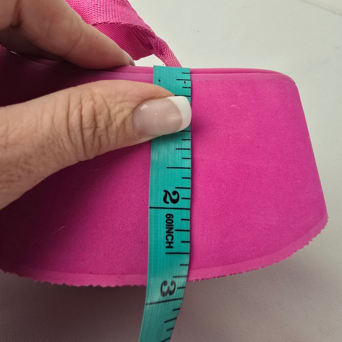 Steve Madden Platform Sandals Hot Pink Chunky Thong Sandals Statement Size 6