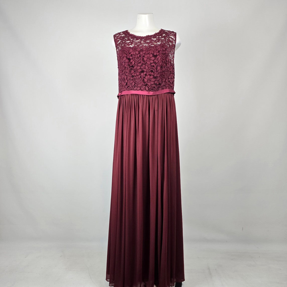 David's Bridal Burgundy Lace Bodice Formal Gown Size 20 – DYL Fashions
