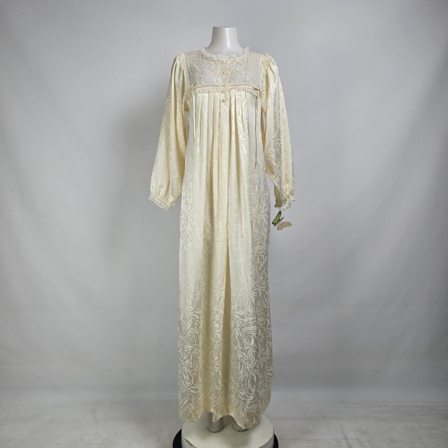 Vintage Clasilk Cream Lingerie Nightgown Dress Size S