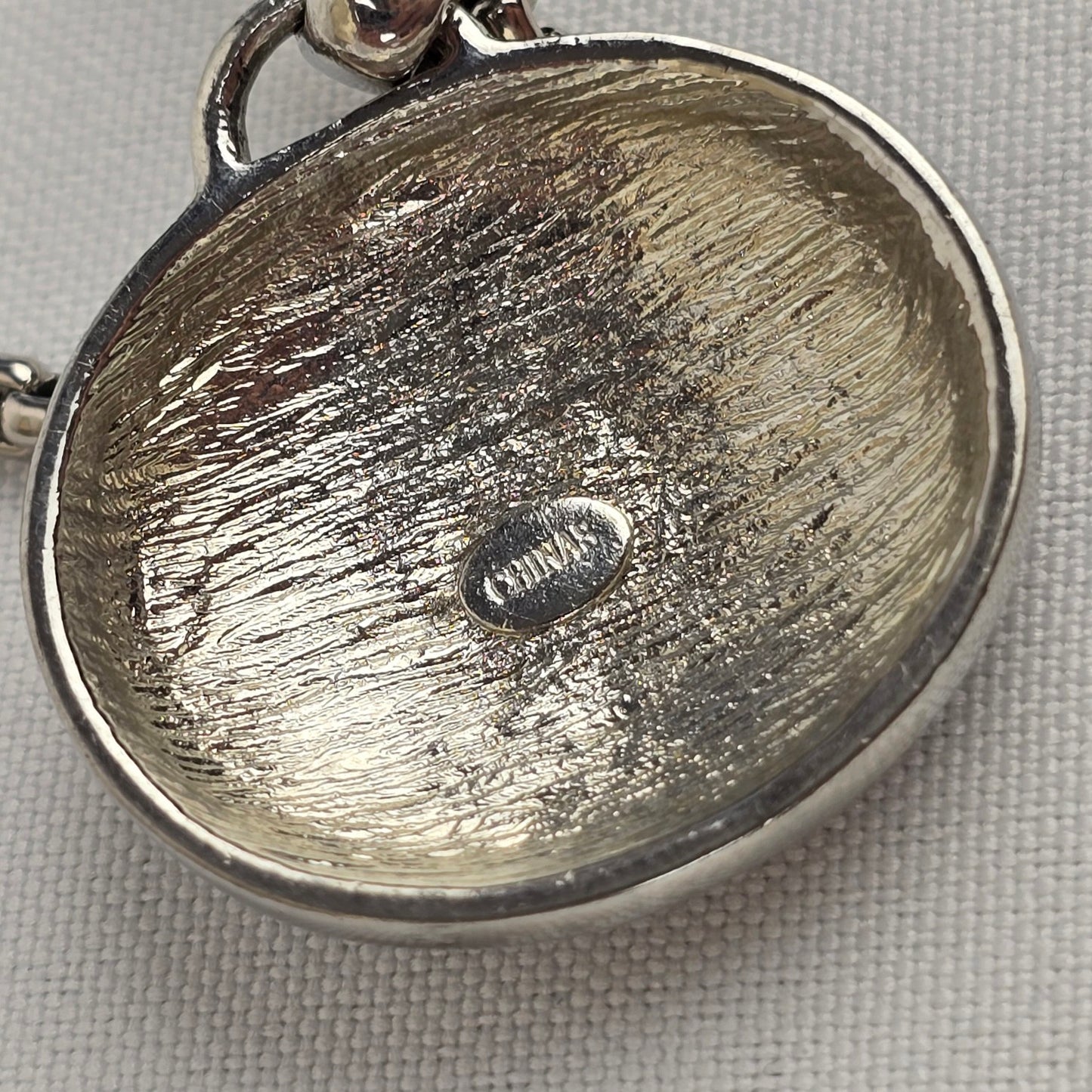 Silver Tone Pendant Chain Necklace