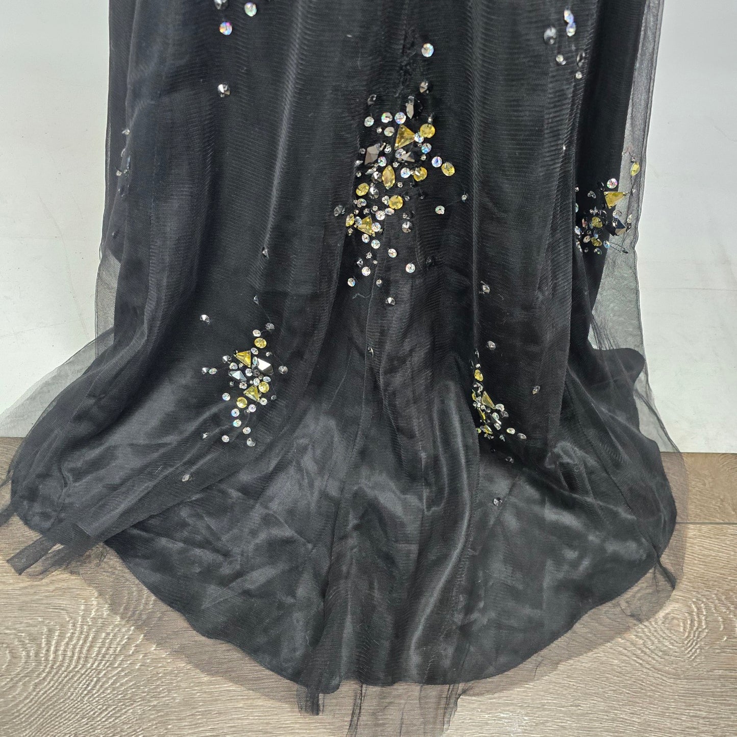 Alyce Paris Black Crystal Detail Grad Event Dress Size 2
