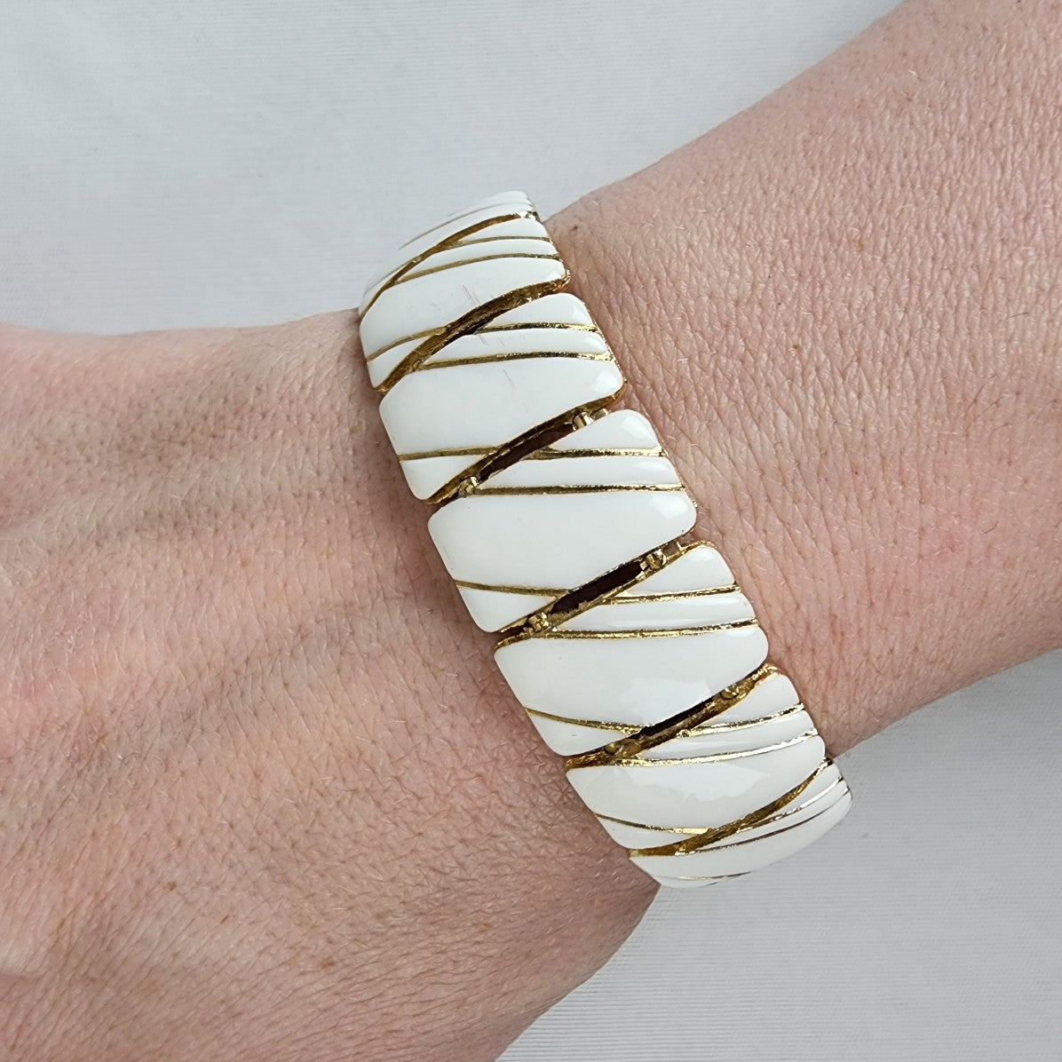 Vintage White Enamel Metal Cuff Bracelet