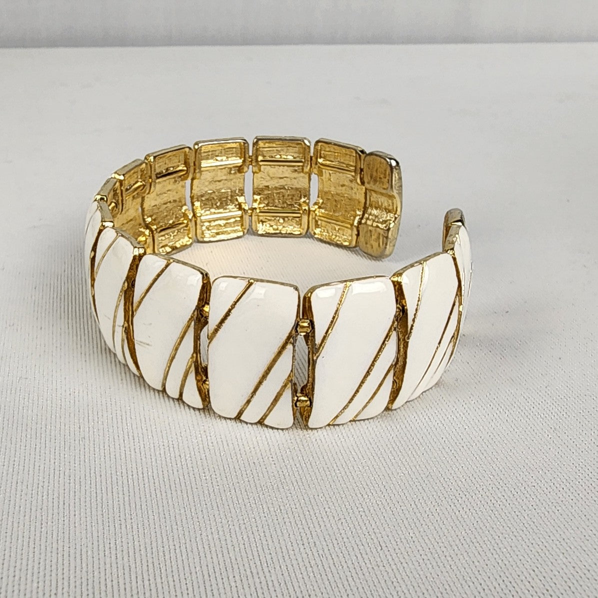 Vintage White Enamel Metal Cuff Bracelet