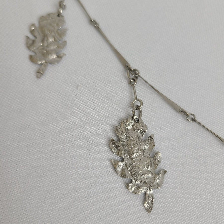 Vintage Hammered Leaf Pendant Charm Link Necklace