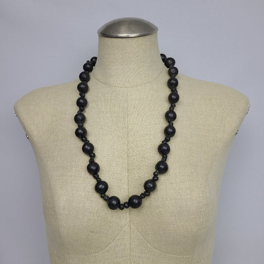 Vintage Black Ceramic Beaded Necklace