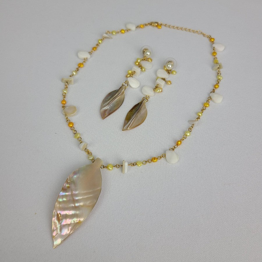 Fifth Avenue Collection Gold Tone Seashell Pendant Necklace & Earrings