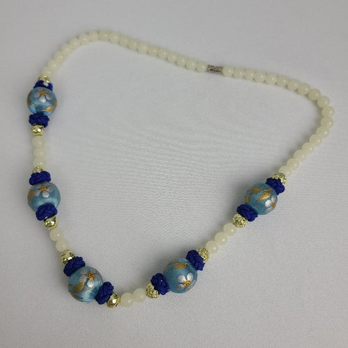 Vintage Blue Flower Beaded Necklace