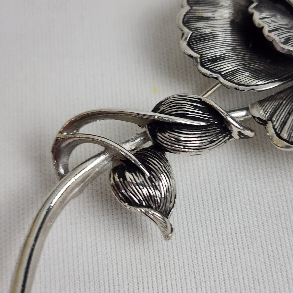 Vintage Silver Metal Flower Brooch & Earring Set