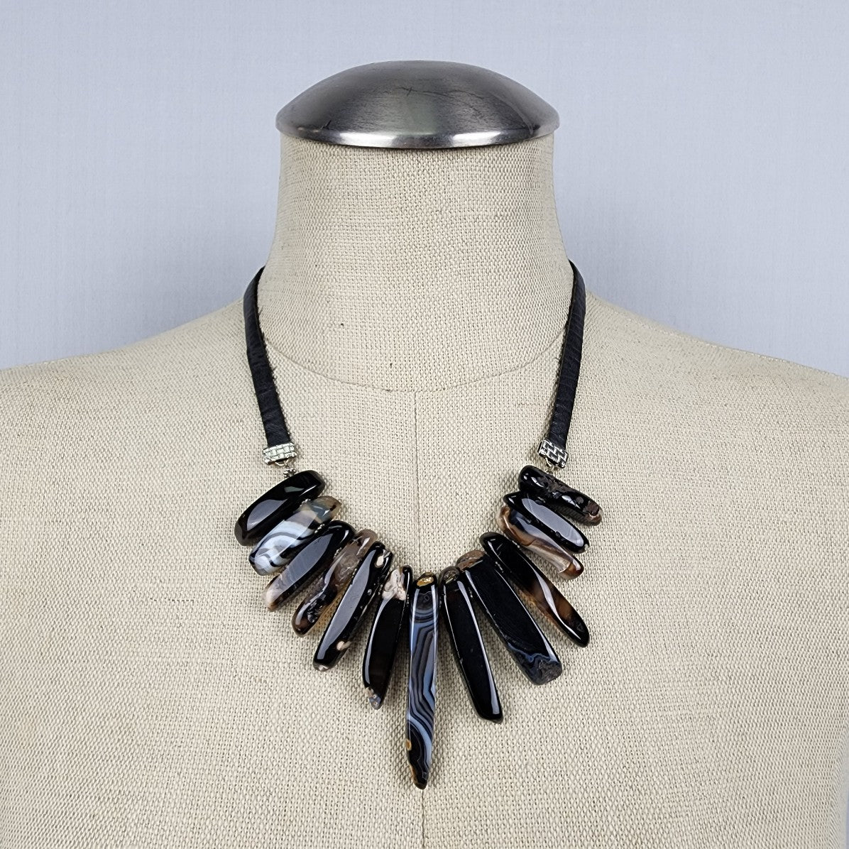 Yochi Necklace Black Natural Stone Leather