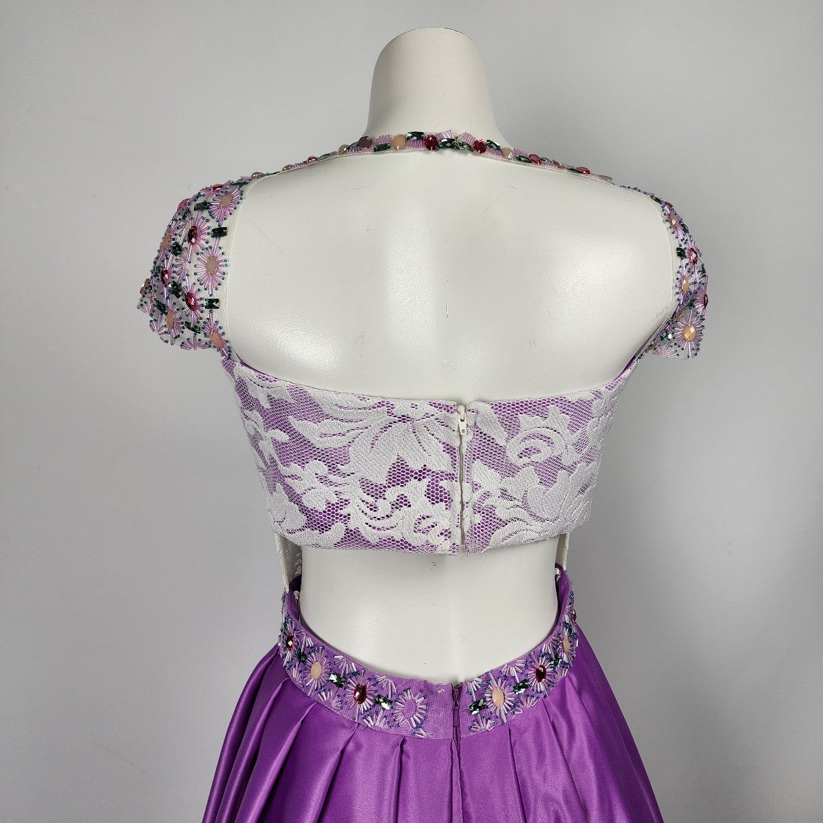 Rachel Allan Purple Lace Satin Beaded Grad Gown Size S/M