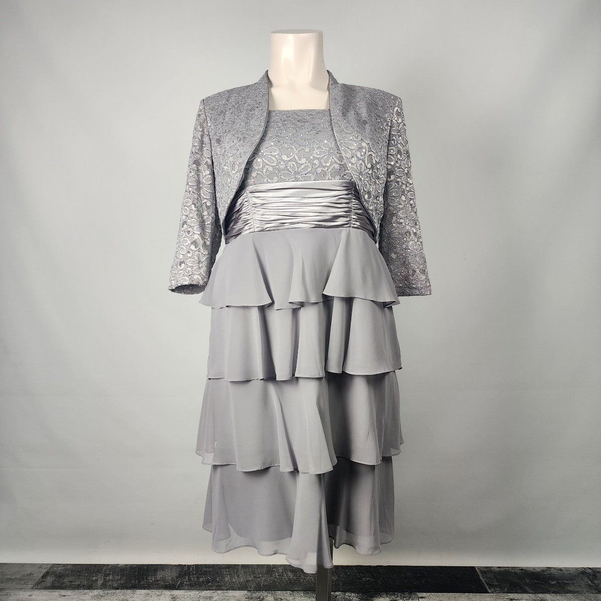 Laura Plus Grey Sequined Ruffle Tiered Dress & Jacket Size 18W