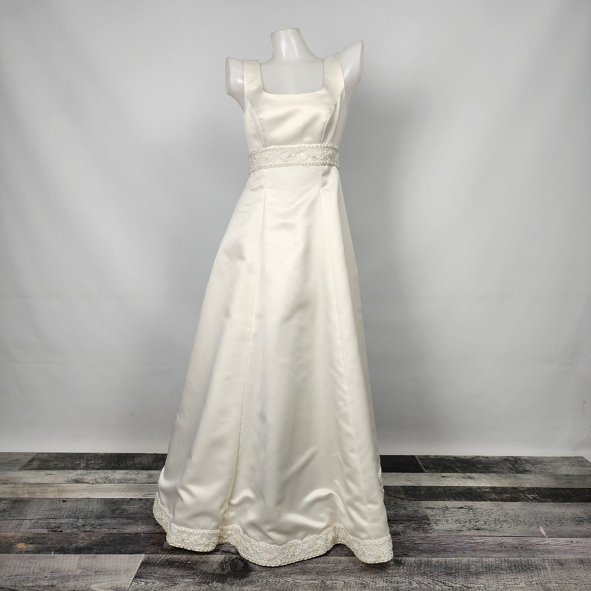 Vintage Ivory Satin Beaded Lace Wedding Gown Size XS