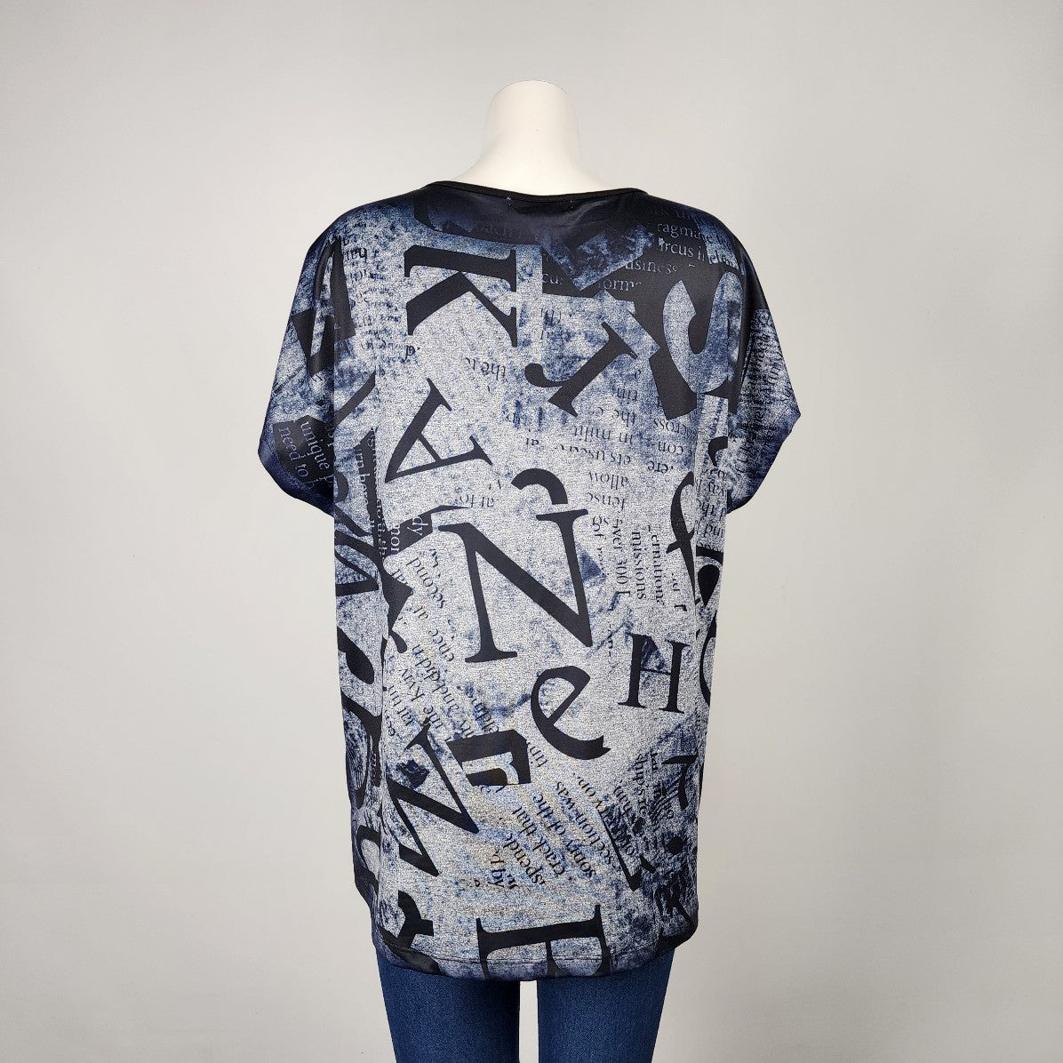 Grande Madame Blue News Print Sequined Top Size M