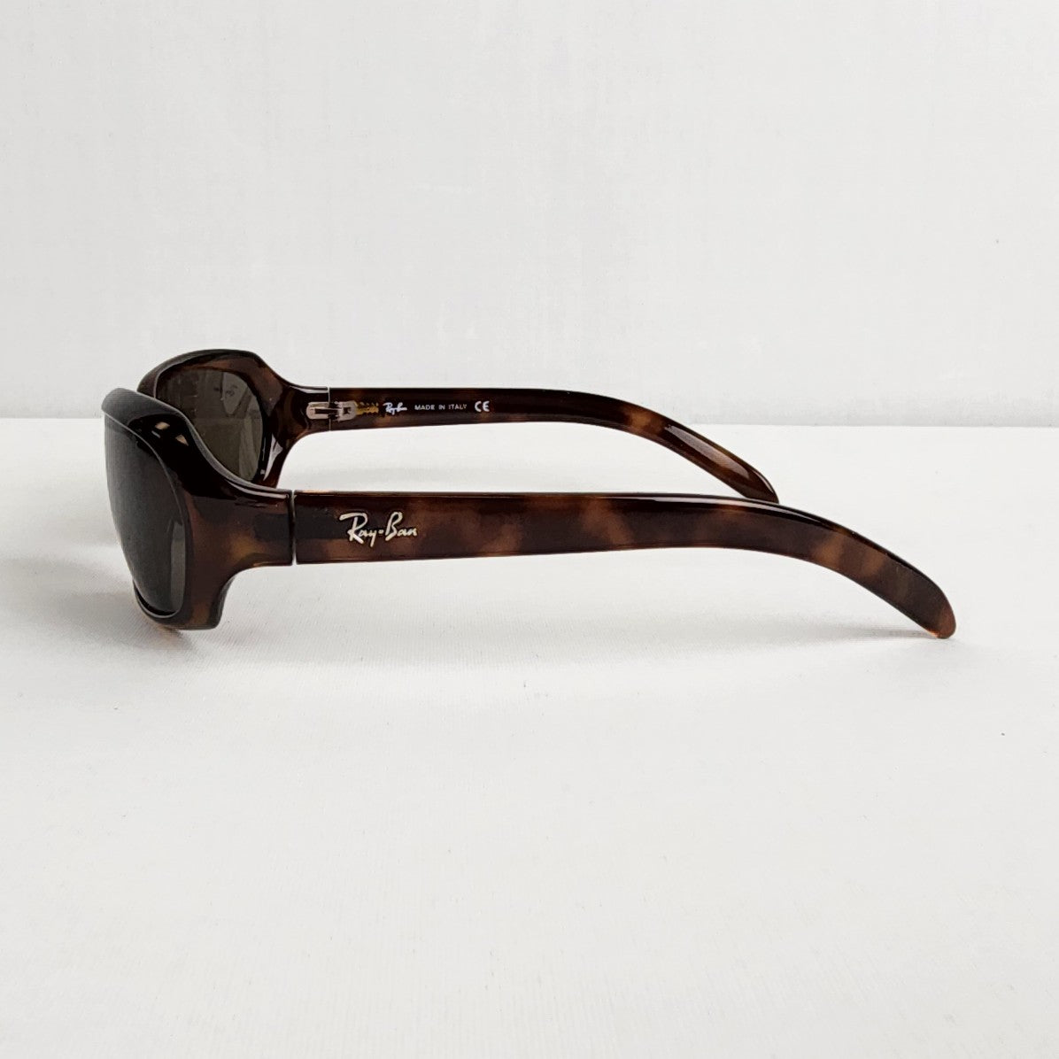 Ray Ban RB2126 Brown Tortoise Sunglasses With Case