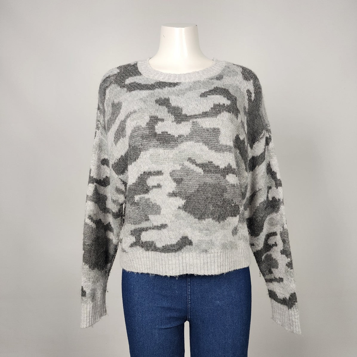 American Eagle Outfitters Grey Como Knitted Sweater Size XS/S