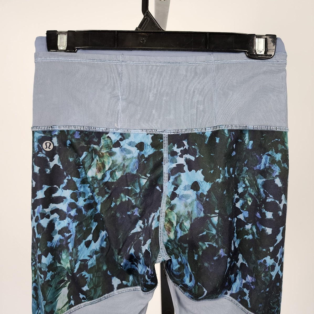 Lululemon Running In The City 7/8 Tight in Floral Sport Size 6