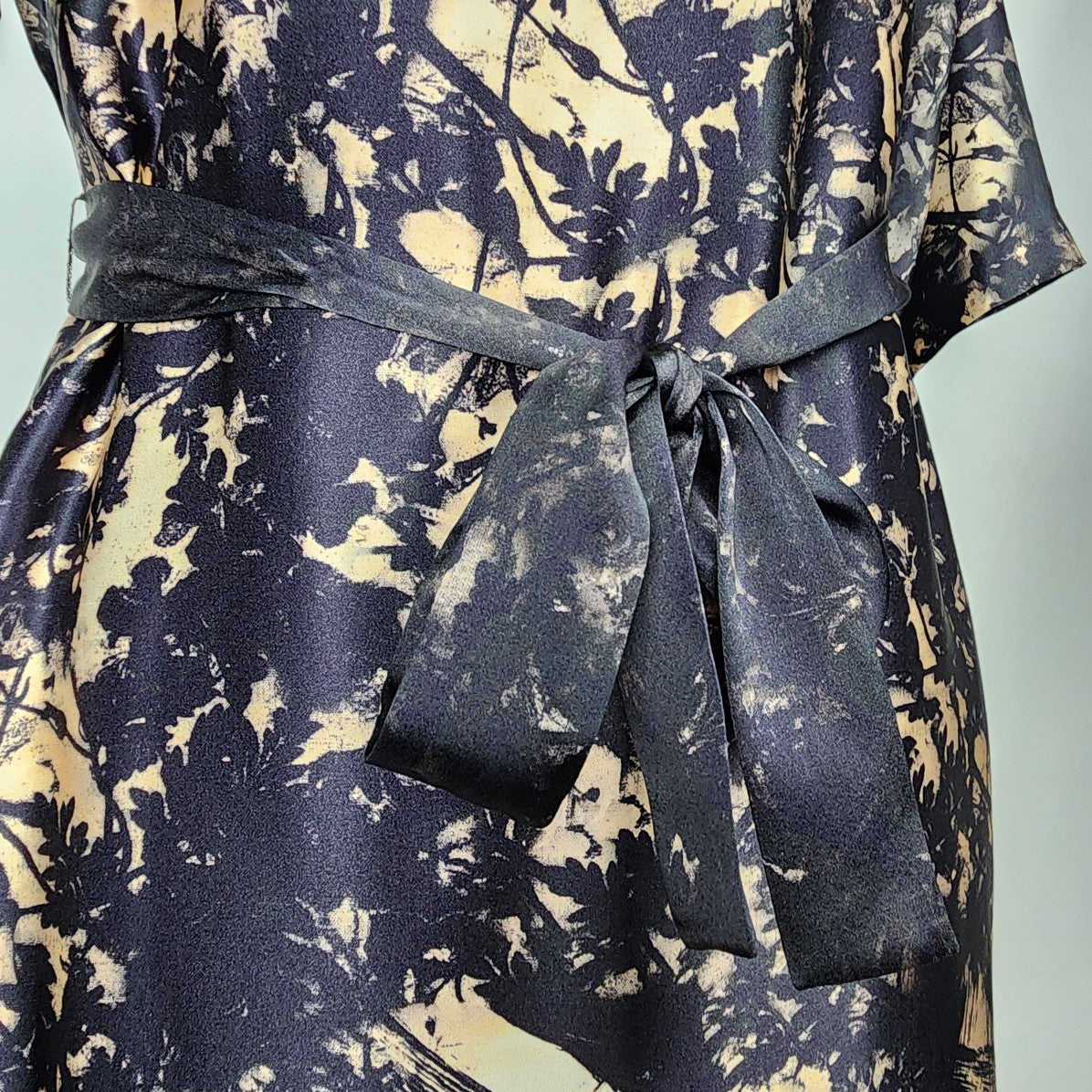 Hugo Boss Black Tropical Print Belted Silk Dress Size 8