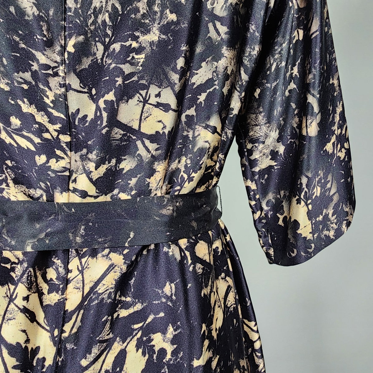 Hugo Boss Black Tropical Print Belted Silk Dress Size 8