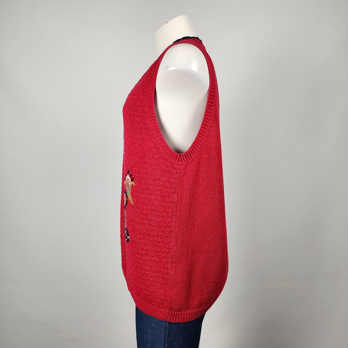Vintage The Villager Red Cotton Blend Knit Embroidered Floral Vest Size M