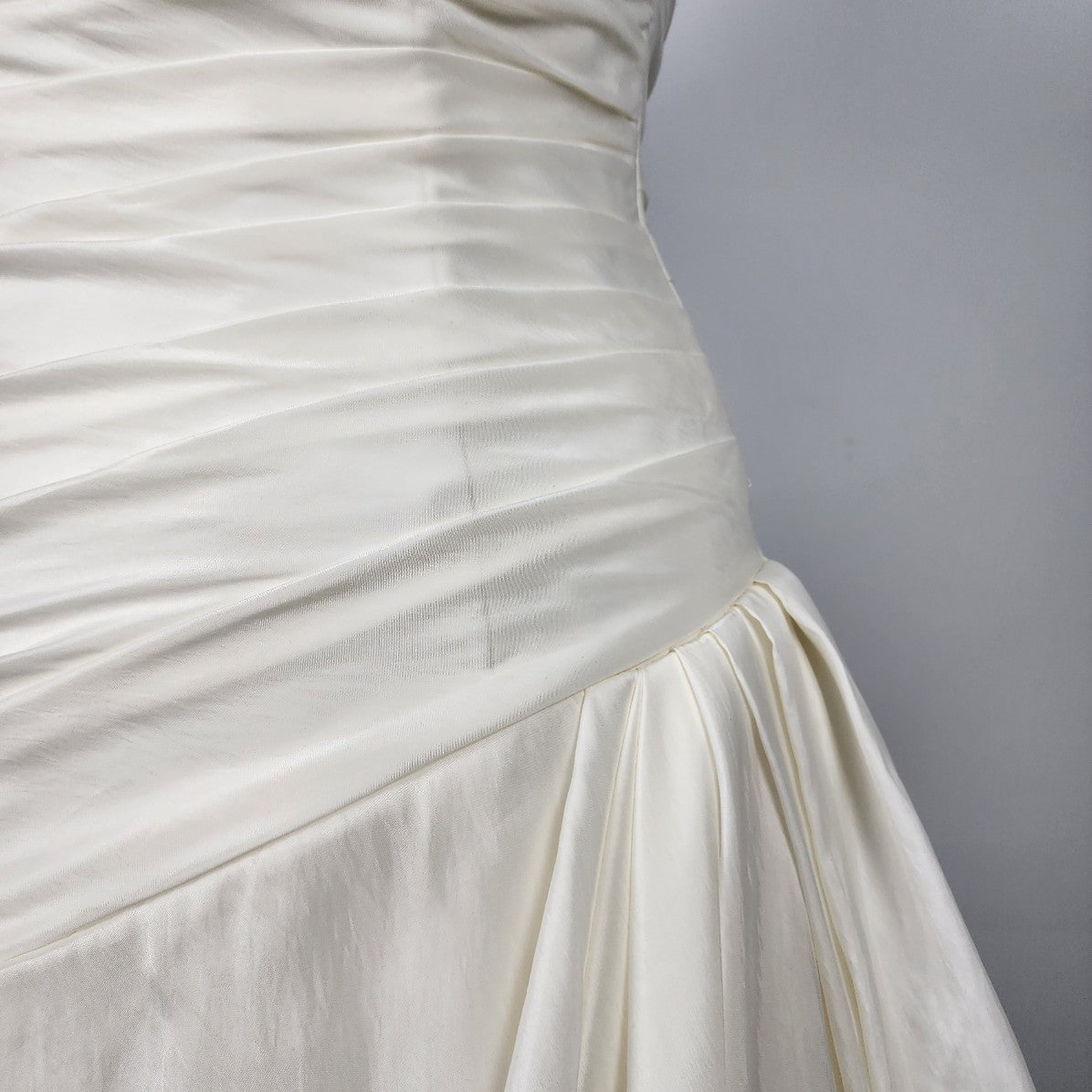 Jasmine Ivory Lace Satin Wedding Gown Size 16