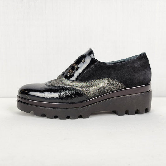 Vernissage Black Leather Patent Platform Loafers Size 10