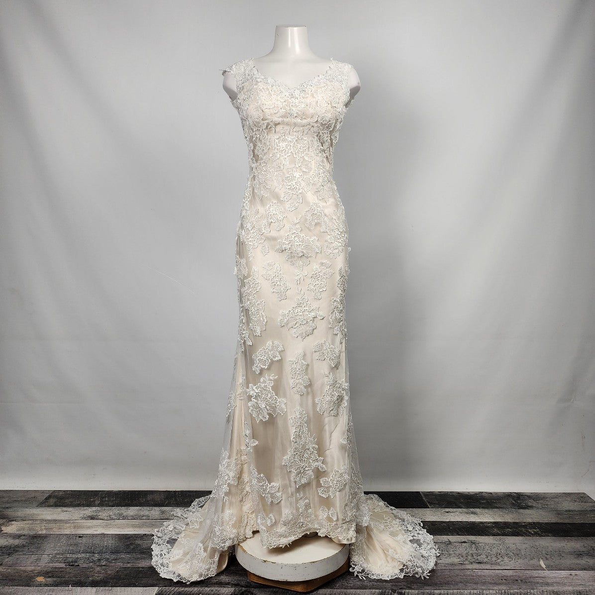 Maggie Sottero Champagne Lace Wedding Gown Size S