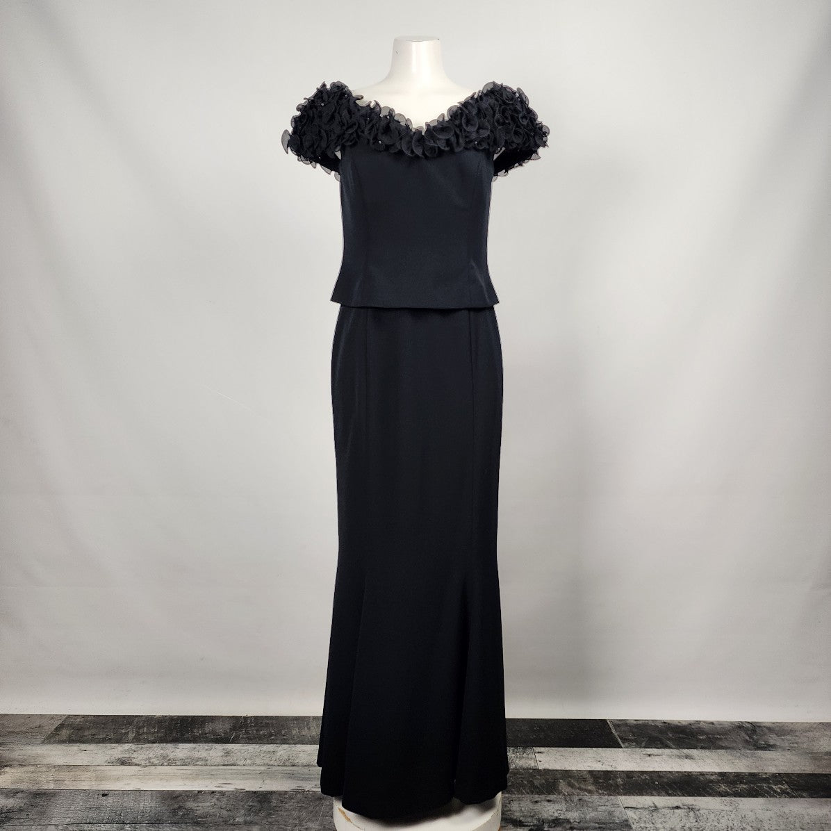 Day Mor Couture Black Ruffle Off Shoulder Evening Gown Event Dress Size 8