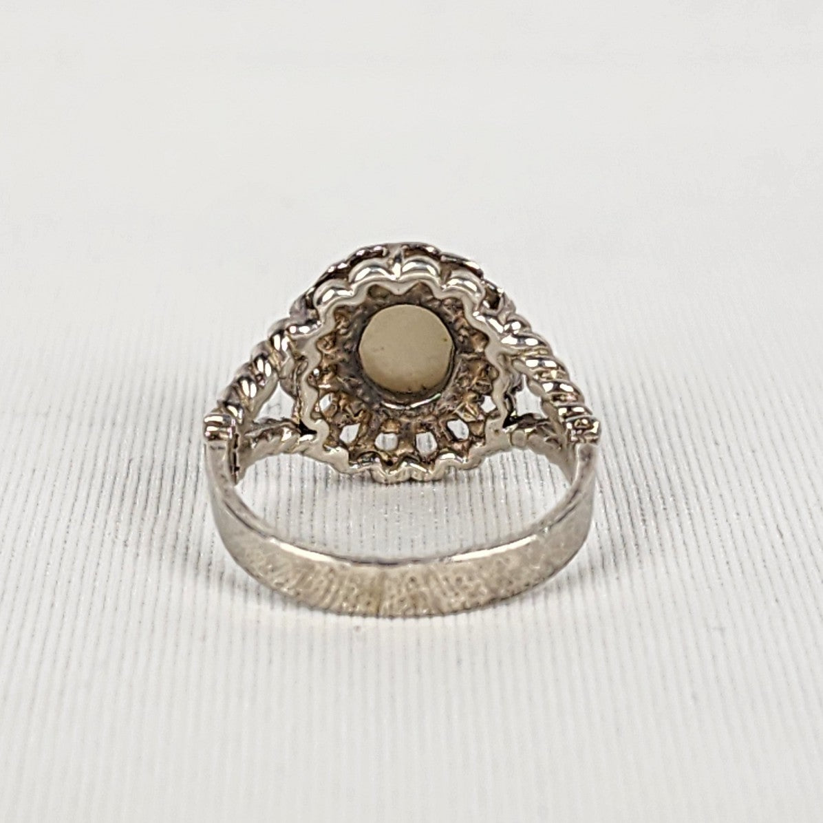 925 Sterling Silver White Stone Ring Size 4.5